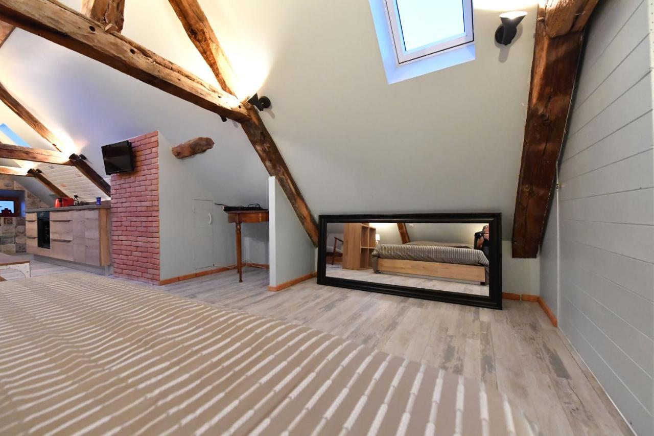 Apartamento Loft Sous Les Combles - Loft Under The Rafter Rodez Exterior foto