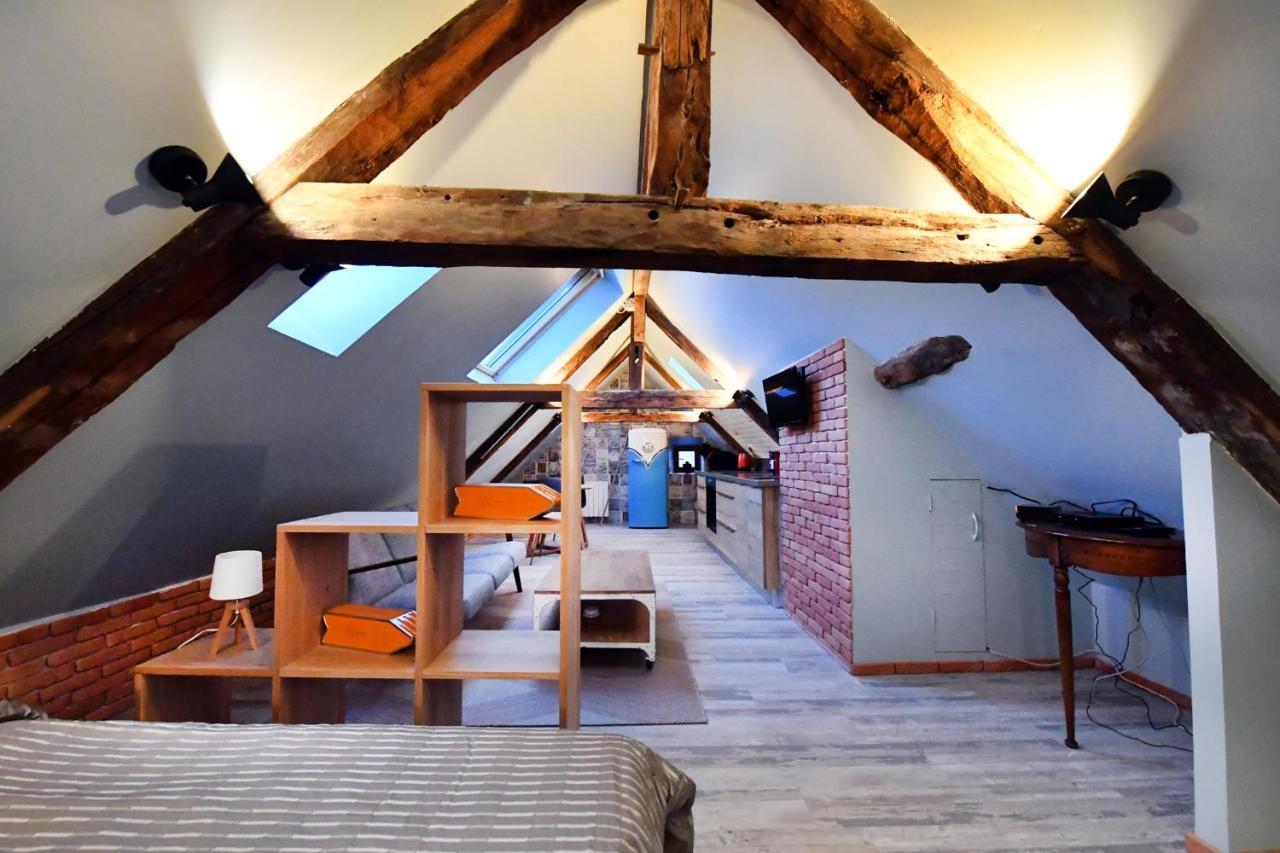 Apartamento Loft Sous Les Combles - Loft Under The Rafter Rodez Exterior foto